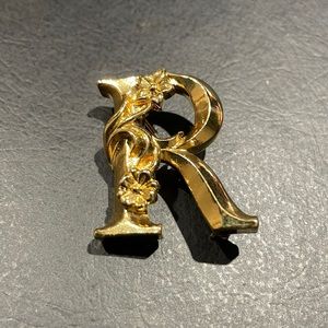 Vintage letter R brooch